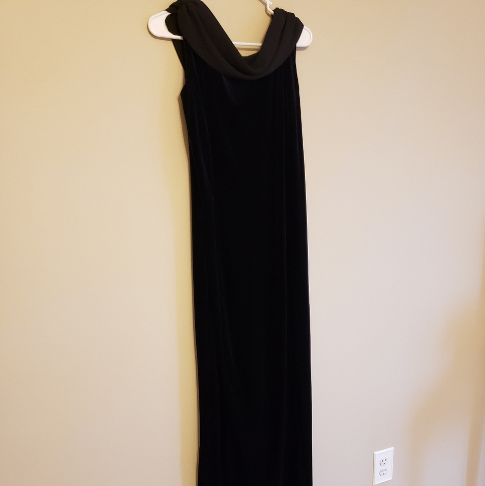 🌿Vintage Ronni Nicole maxi fitted drape neck velvet dress black women size 8